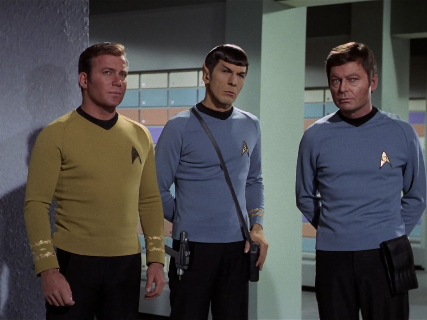 ariane179254_StarTrek_3x23_AllOurYesterdays_0119.jpg