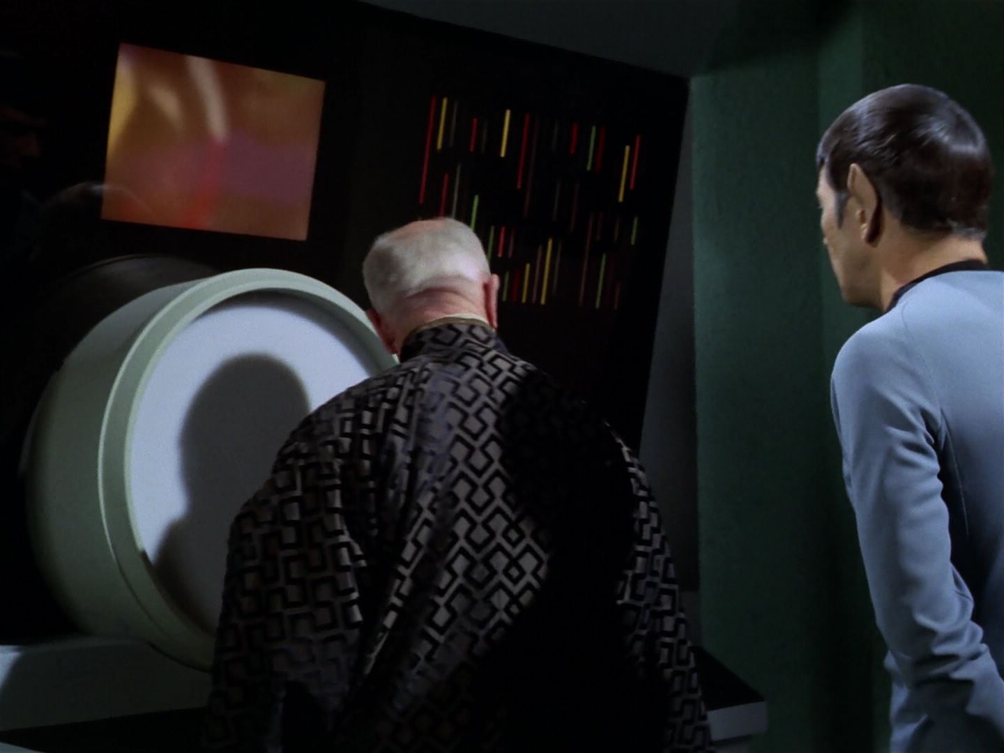 ariane179254_StarTrek_3x23_AllOurYesterdays_0480.jpg