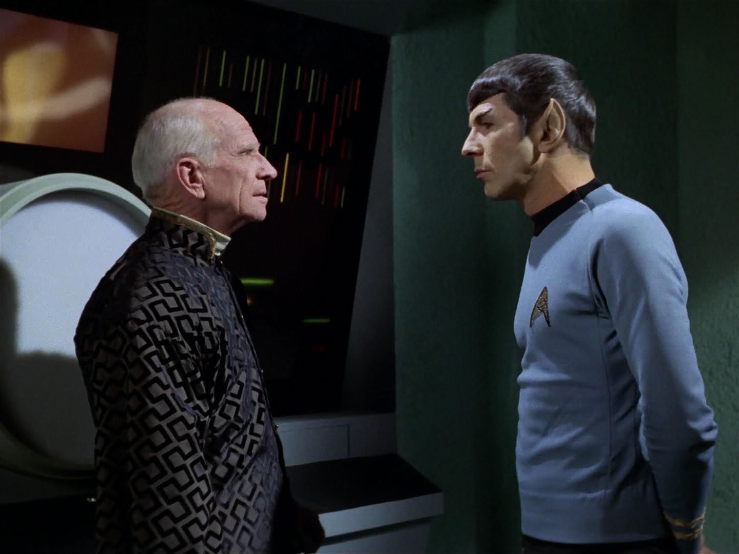 ariane179254_StarTrek_3x23_AllOurYesterdays_0484.jpg