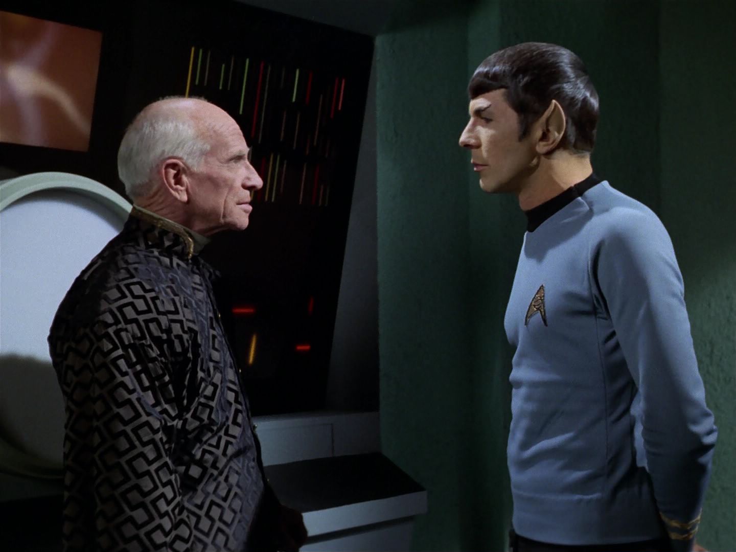 ariane179254_StarTrek_3x23_AllOurYesterdays_0491.jpg