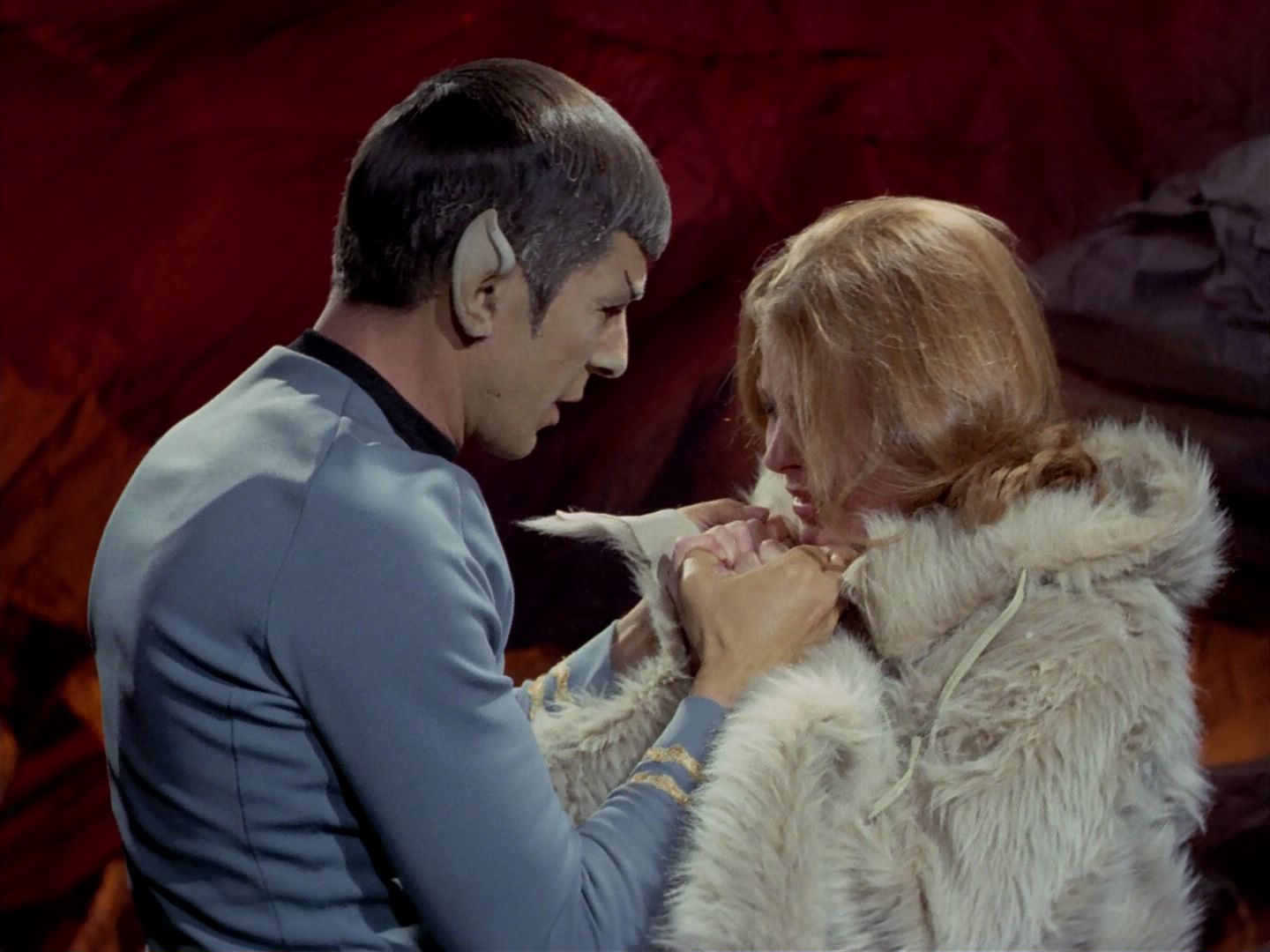 ariane179254_StarTrek_3x23_AllOurYesterdays_1166.jpg