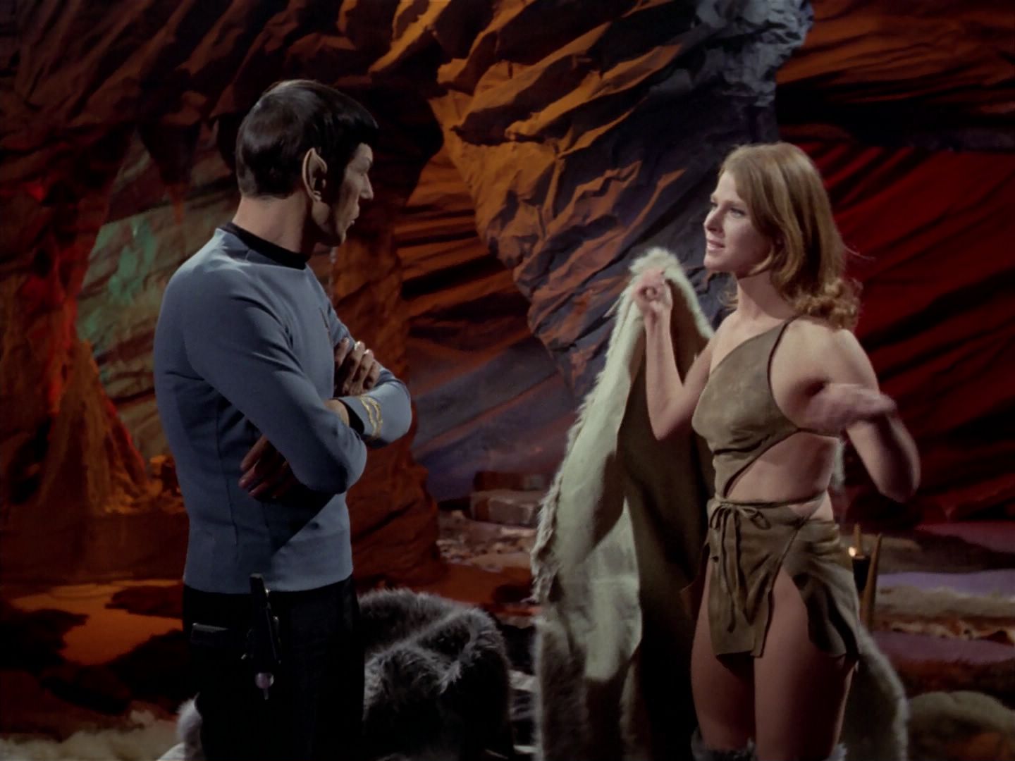 ariane179254_StarTrek_3x23_AllOurYesterdays_1535.jpg