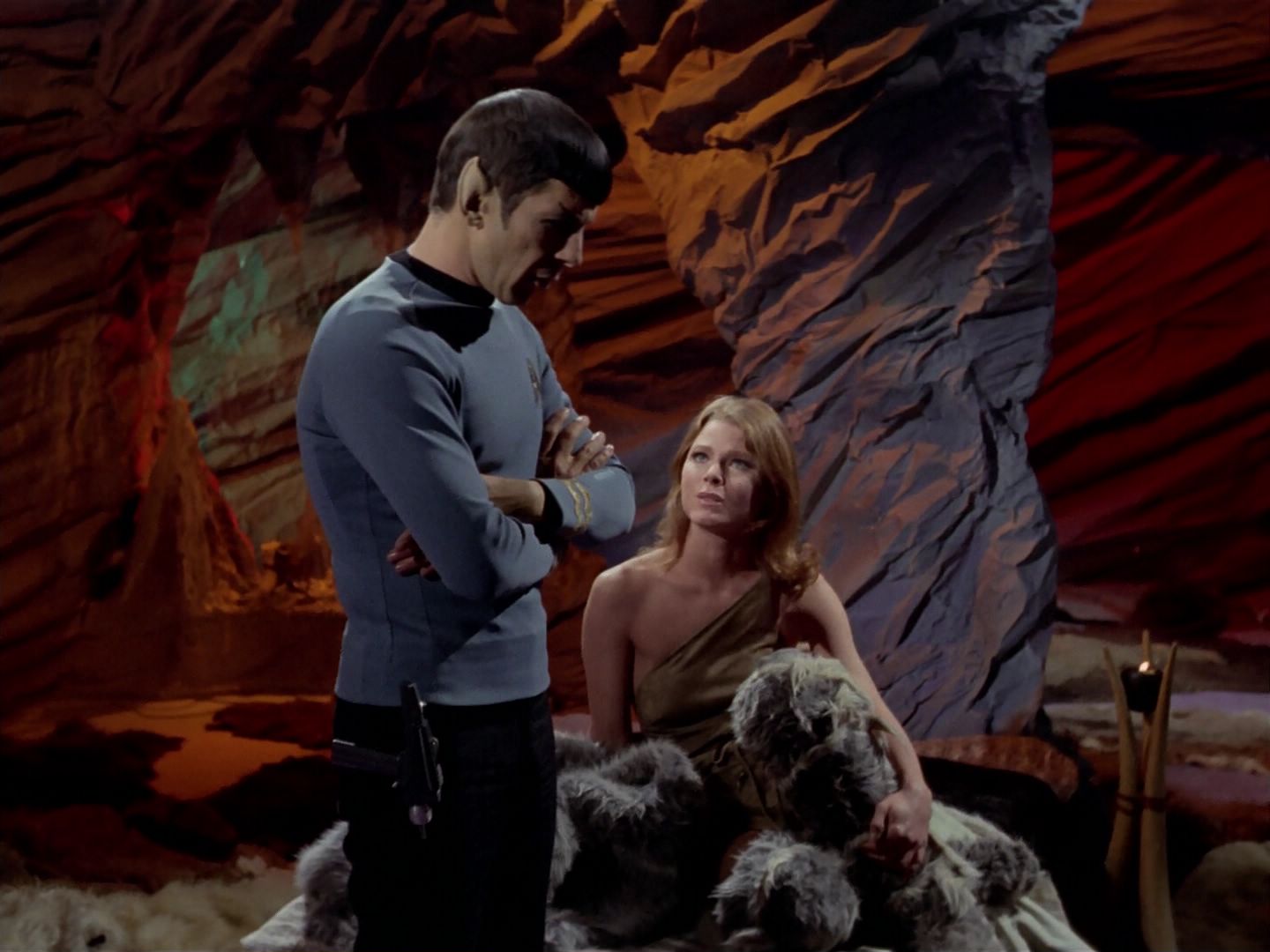 ariane179254_StarTrek_3x23_AllOurYesterdays_1543.jpg