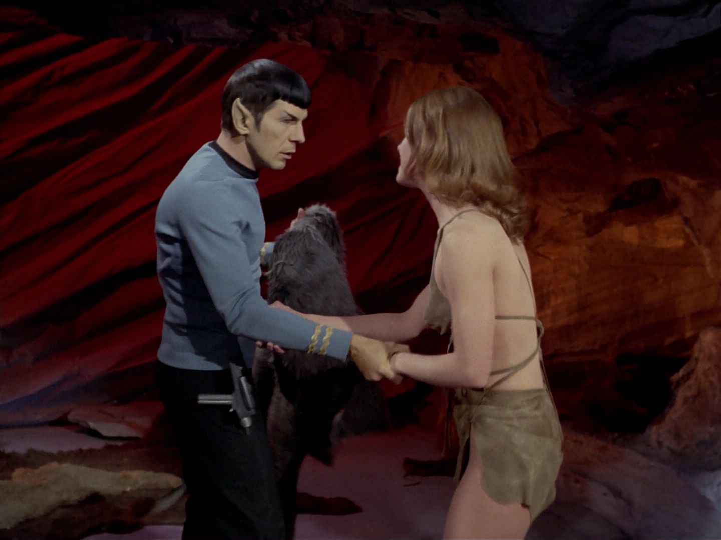 ariane179254_StarTrek_3x23_AllOurYesterdays_1571.jpg