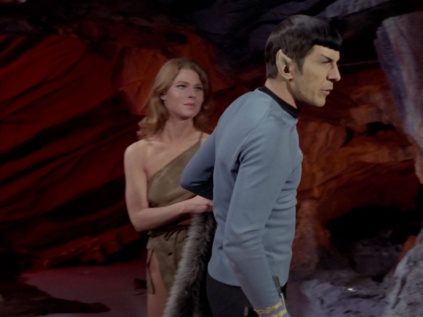 ariane179254_StarTrek_3x23_AllOurYesterdays_1579.jpg