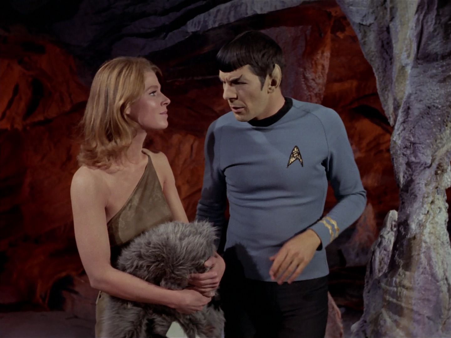 ariane179254_StarTrek_3x23_AllOurYesterdays_1623.jpg