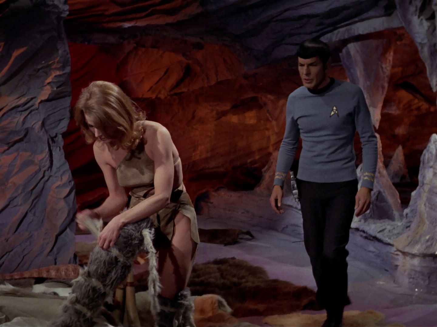 ariane179254_StarTrek_3x23_AllOurYesterdays_1646.jpg