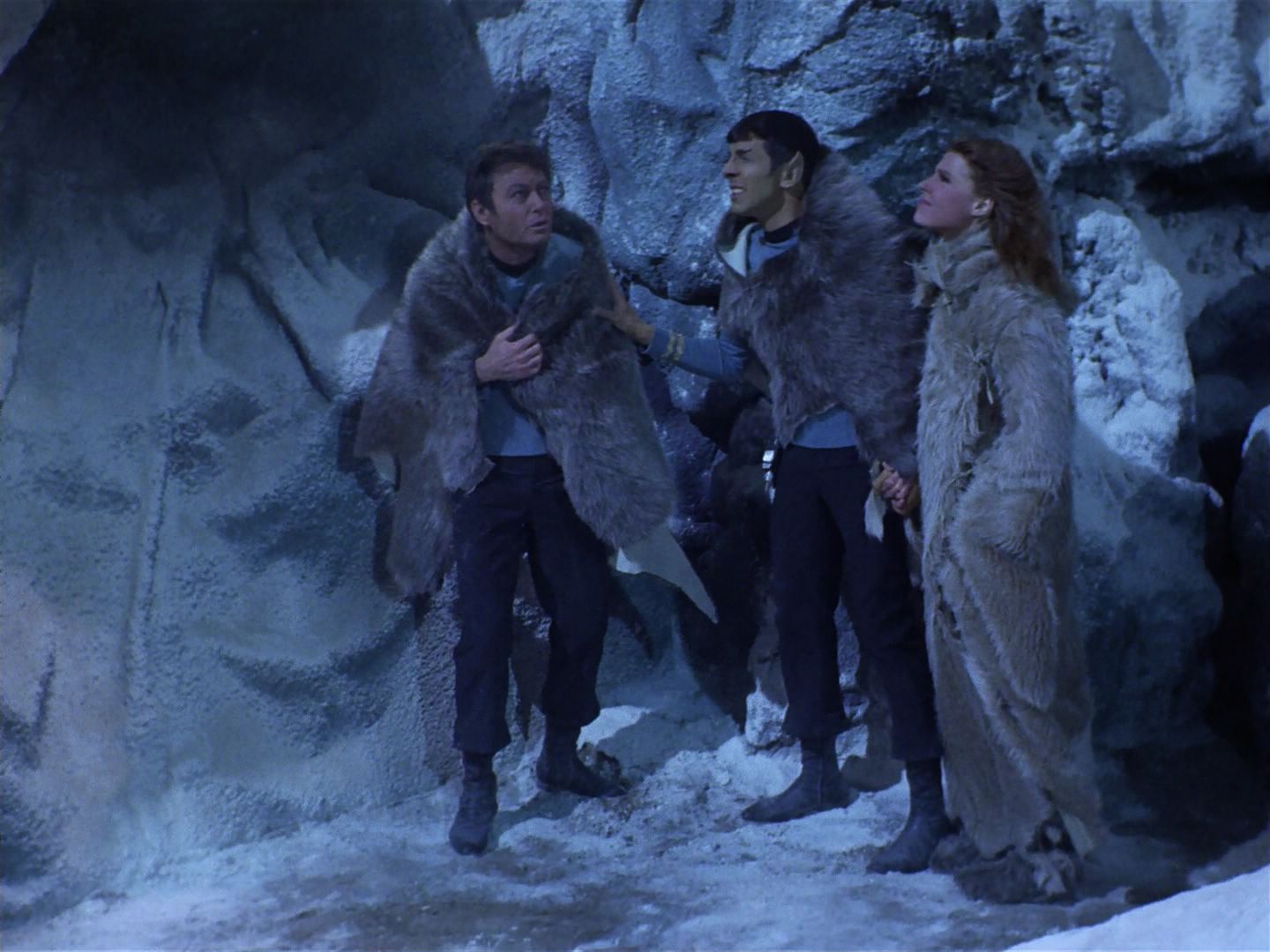 ariane179254_StarTrek_3x23_AllOurYesterdays_3202.jpg
