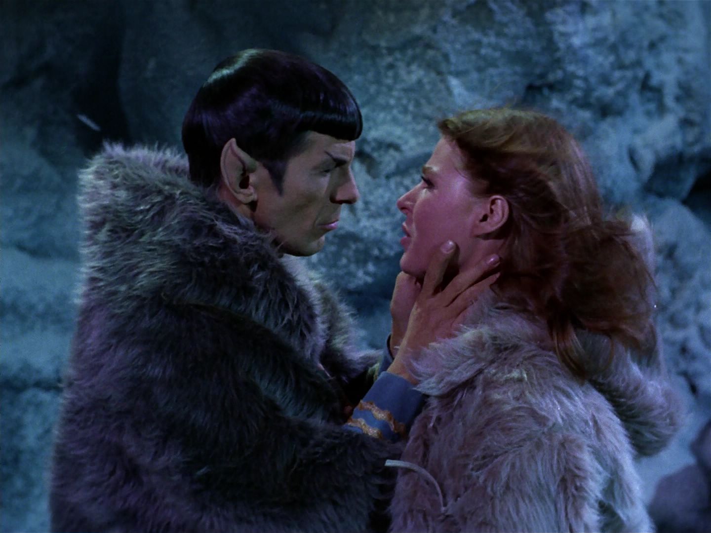 ariane179254_StarTrek_3x23_AllOurYesterdays_3236.jpg