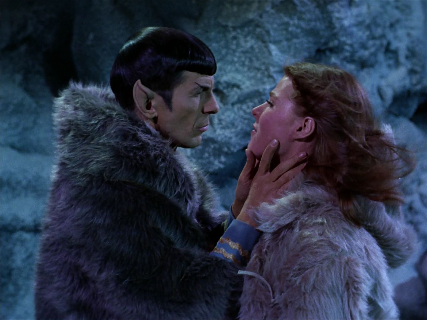 ariane179254_StarTrek_3x23_AllOurYesterdays_3238.jpg