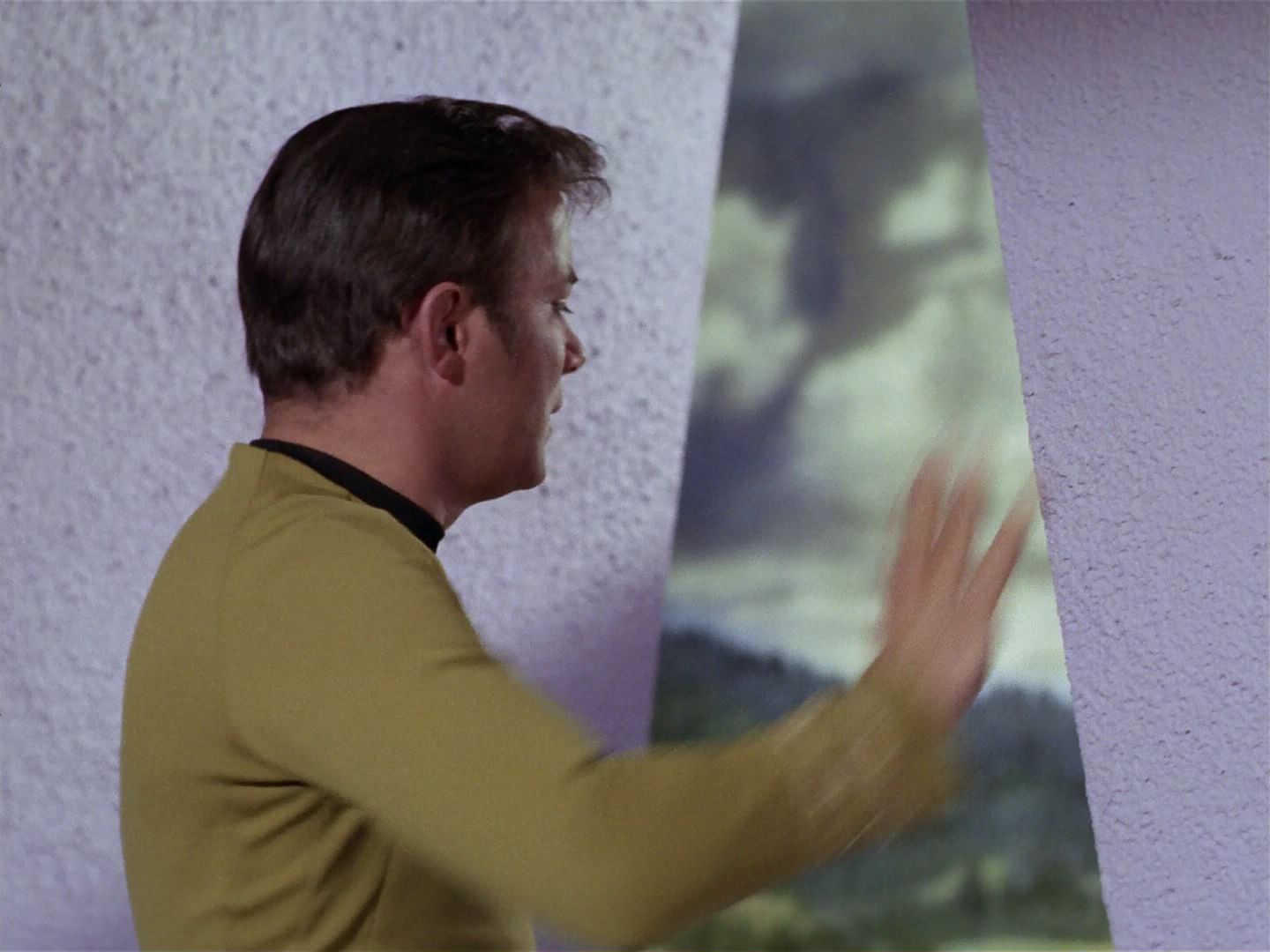 ariane179254_StarTrek_3x23_AllOurYesterdays_3246.jpg