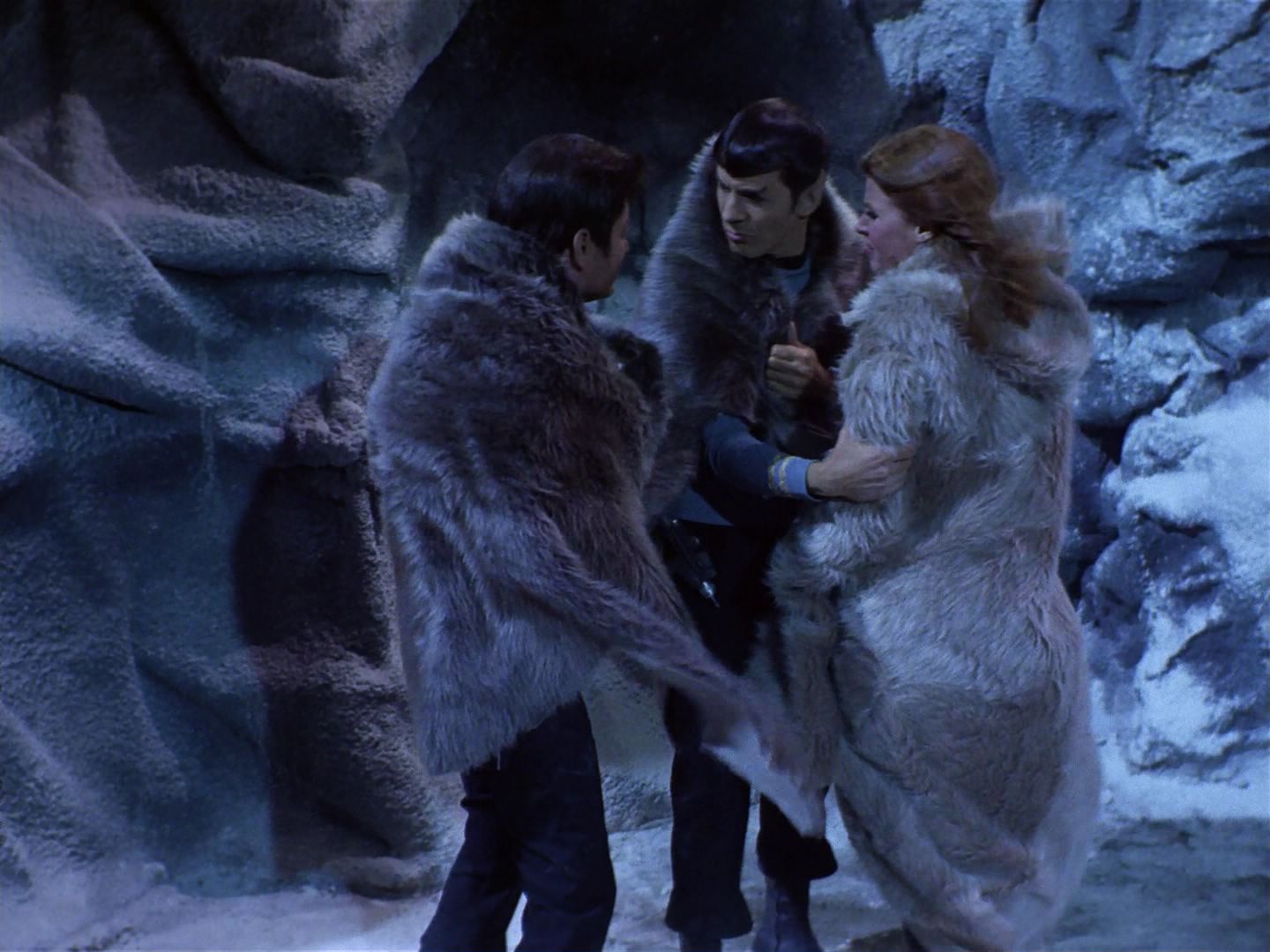 ariane179254_StarTrek_3x23_AllOurYesterdays_3262.jpg