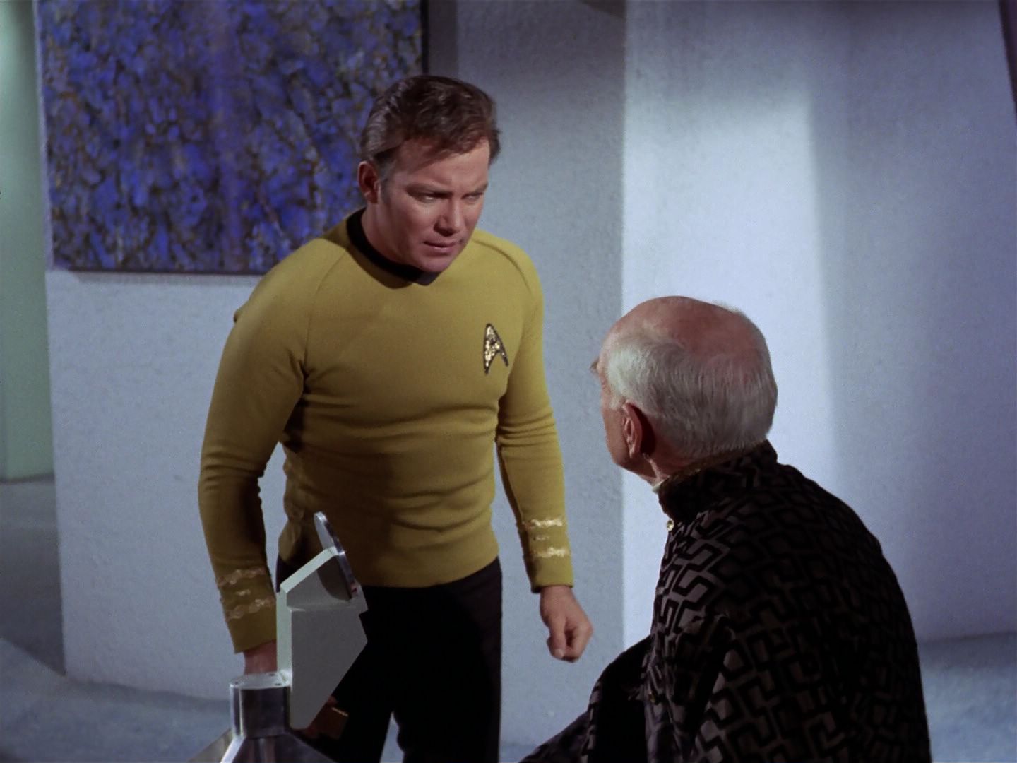 ariane179254_StarTrek_3x23_AllOurYesterdays_3277.jpg