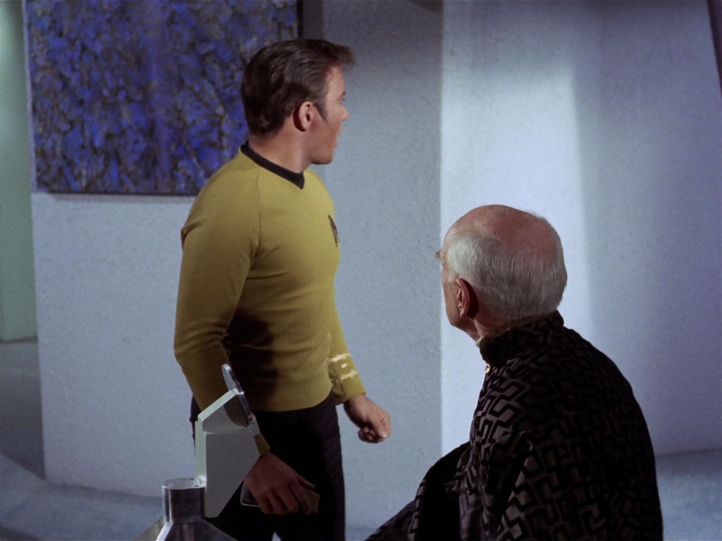 ariane179254_StarTrek_3x23_AllOurYesterdays_3281.jpg