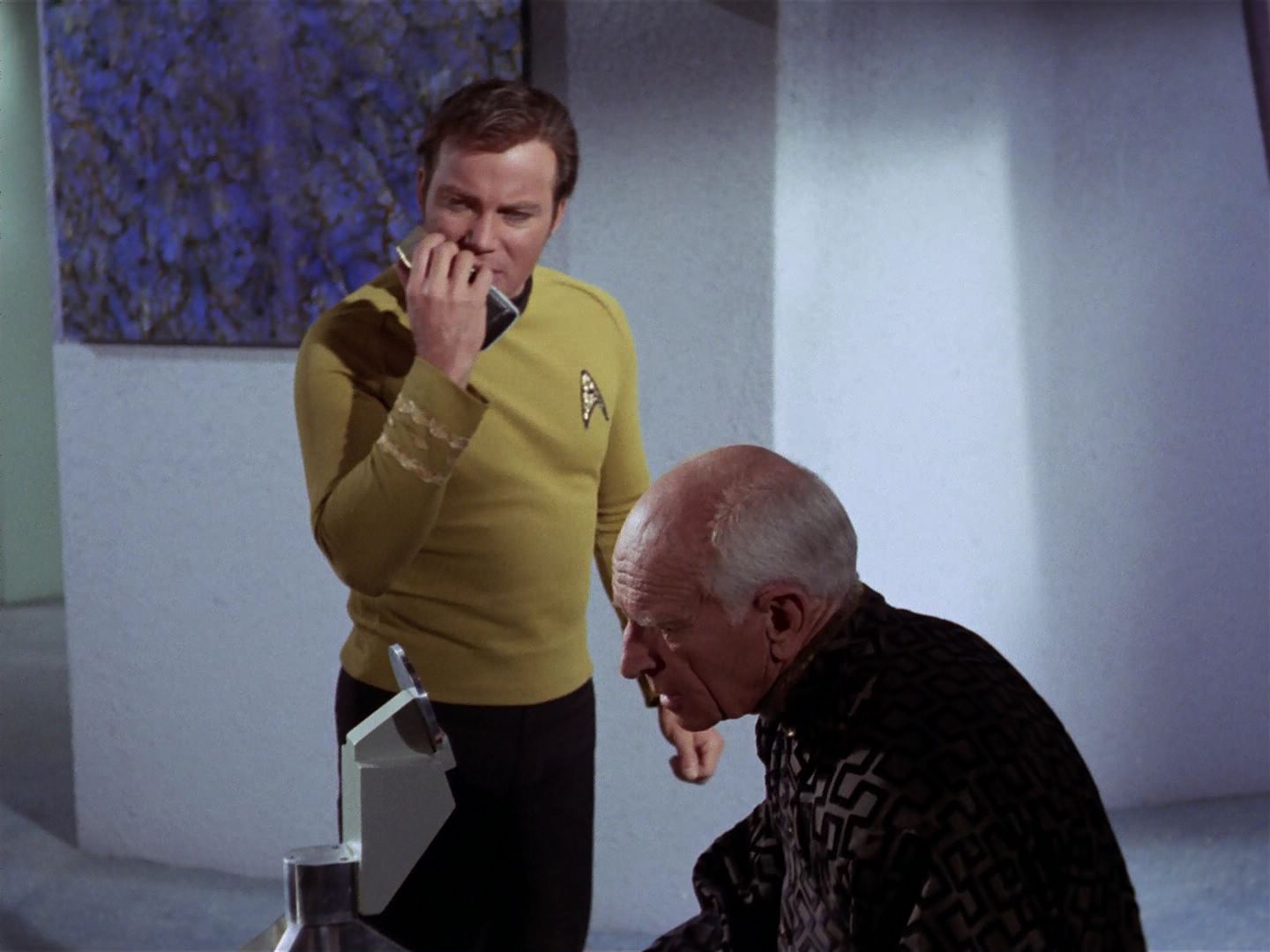 ariane179254_StarTrek_3x23_AllOurYesterdays_3287.jpg