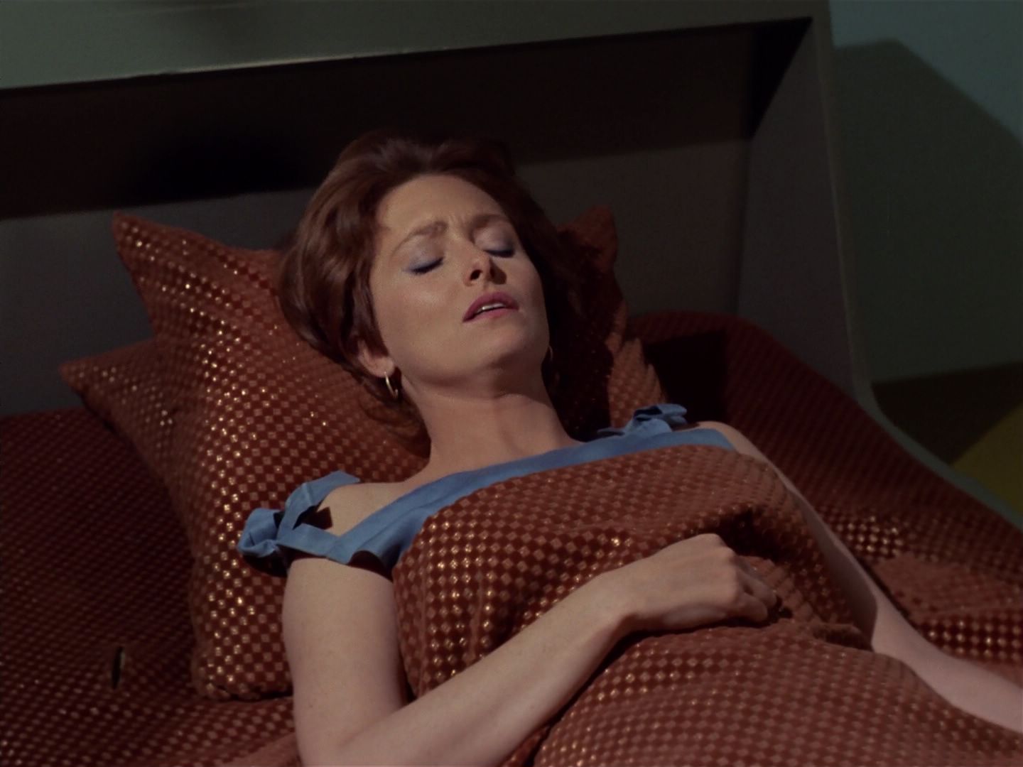 ariane179254_StarTrek_3x24-TurnaboutIntruder_0624.jpg