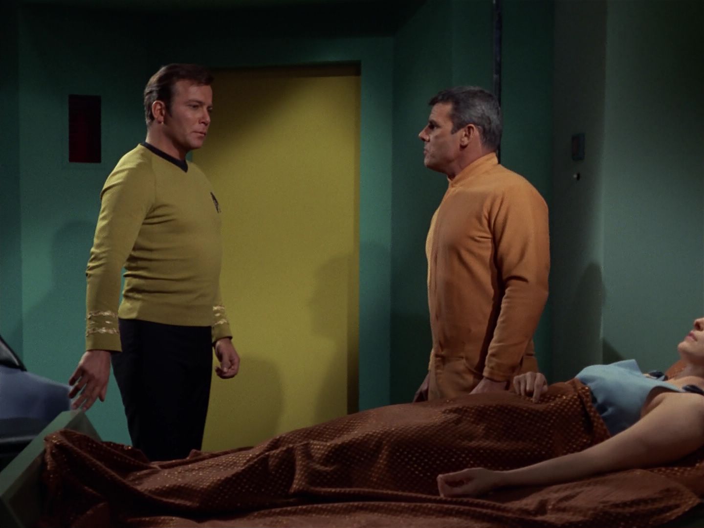 ariane179254_StarTrek_3x24-TurnaboutIntruder_0664.jpg
