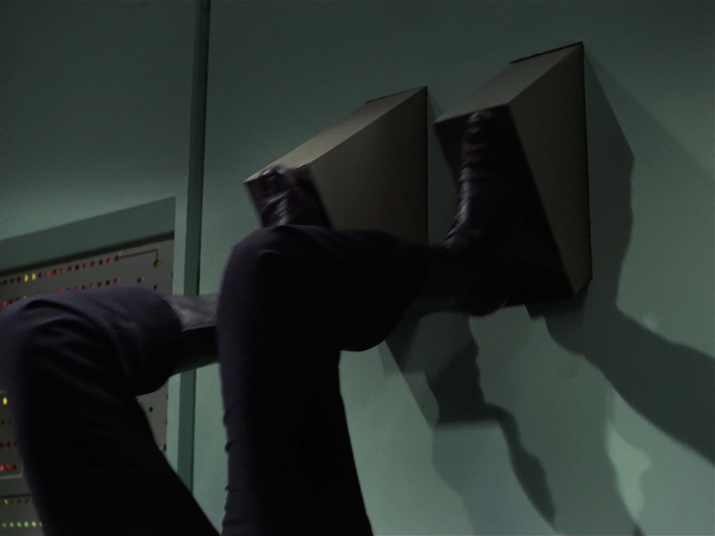 ariane179254_StarTrek_3x24-TurnaboutIntruder_1746.jpg